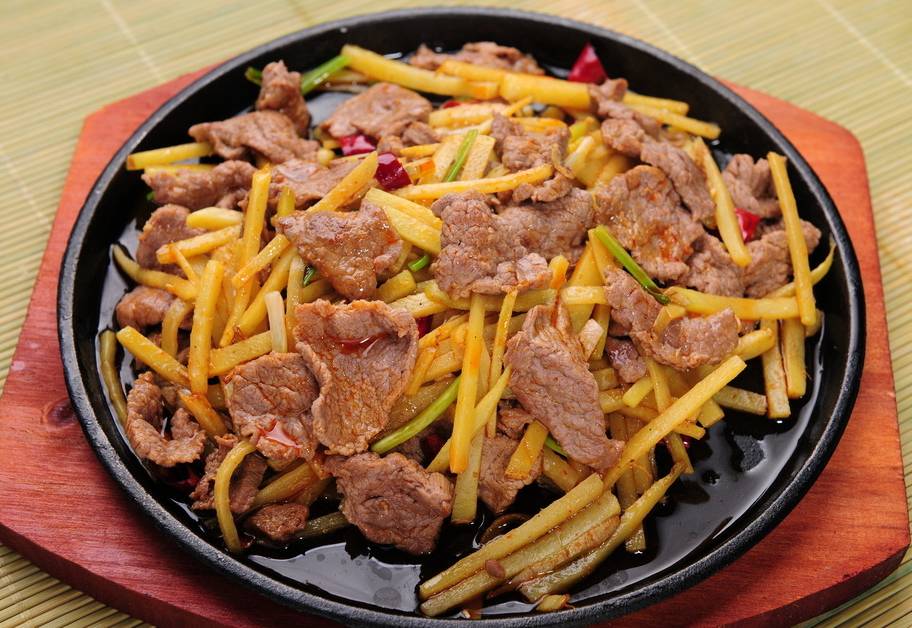 Order B13 Ginger Beef food online from Double Dragon Restaurant store, Antioch on bringmethat.com