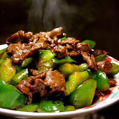 Order B12 Green Pepper Beef food online from Double Dragon Restaurant store, Antioch on bringmethat.com