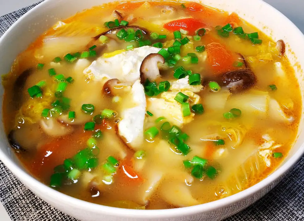 Order San Shan Soup food online from Double Dragon Restaurant store, Antioch on bringmethat.com