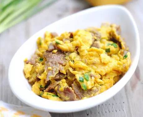 Order Scamble Egg Beef food online from Double Dragon Restaurant store, Antioch on bringmethat.com