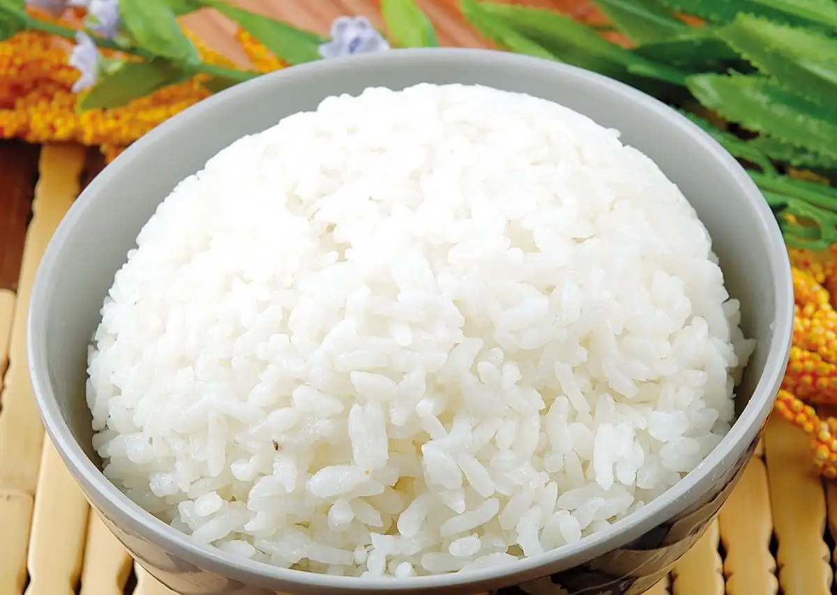 Order R7 Steamed Rice food online from Double Dragon Restaurant store, Antioch on bringmethat.com